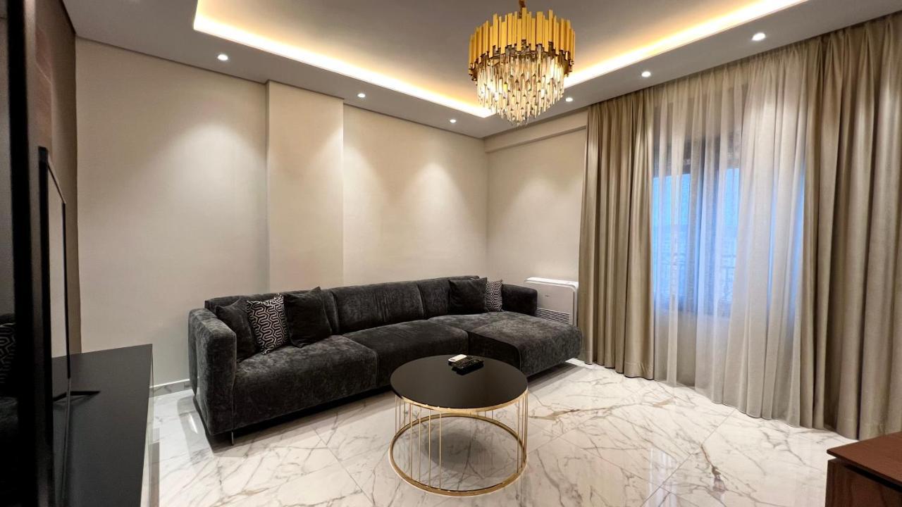 Zeus Tirana Suite Deluxe Luaran gambar