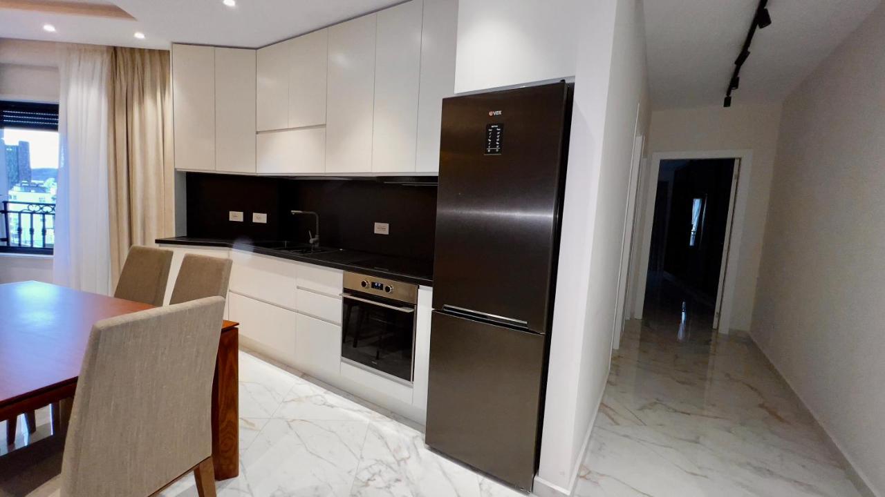 Zeus Tirana Suite Deluxe Luaran gambar