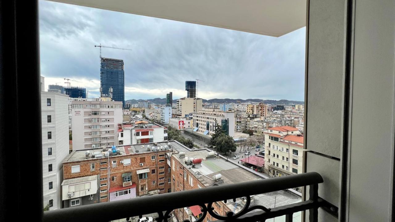 Zeus Tirana Suite Deluxe Luaran gambar